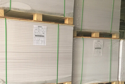 如何選擇禮品盒生產(chǎn)的原料？(圖1)